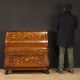 Bureau en bois incrusté du 20ème siècle