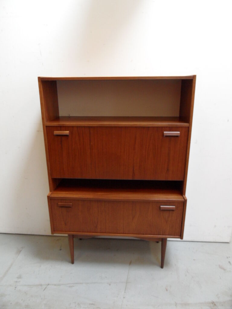 Mid century sideboard