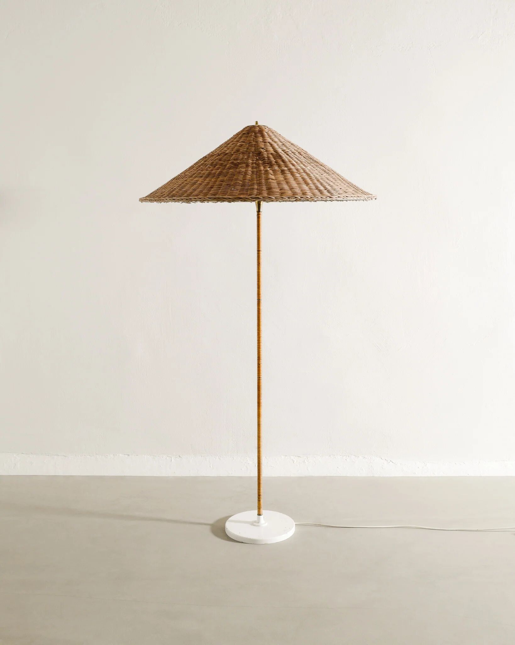 Finnish Mid Century Rattan Floor Lamp by Paavo Tynell for Itsu, 1940s