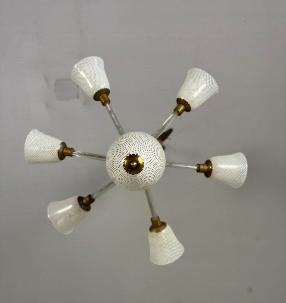 Venetian chandelier in colorless and white murano glass, venini circa 1940