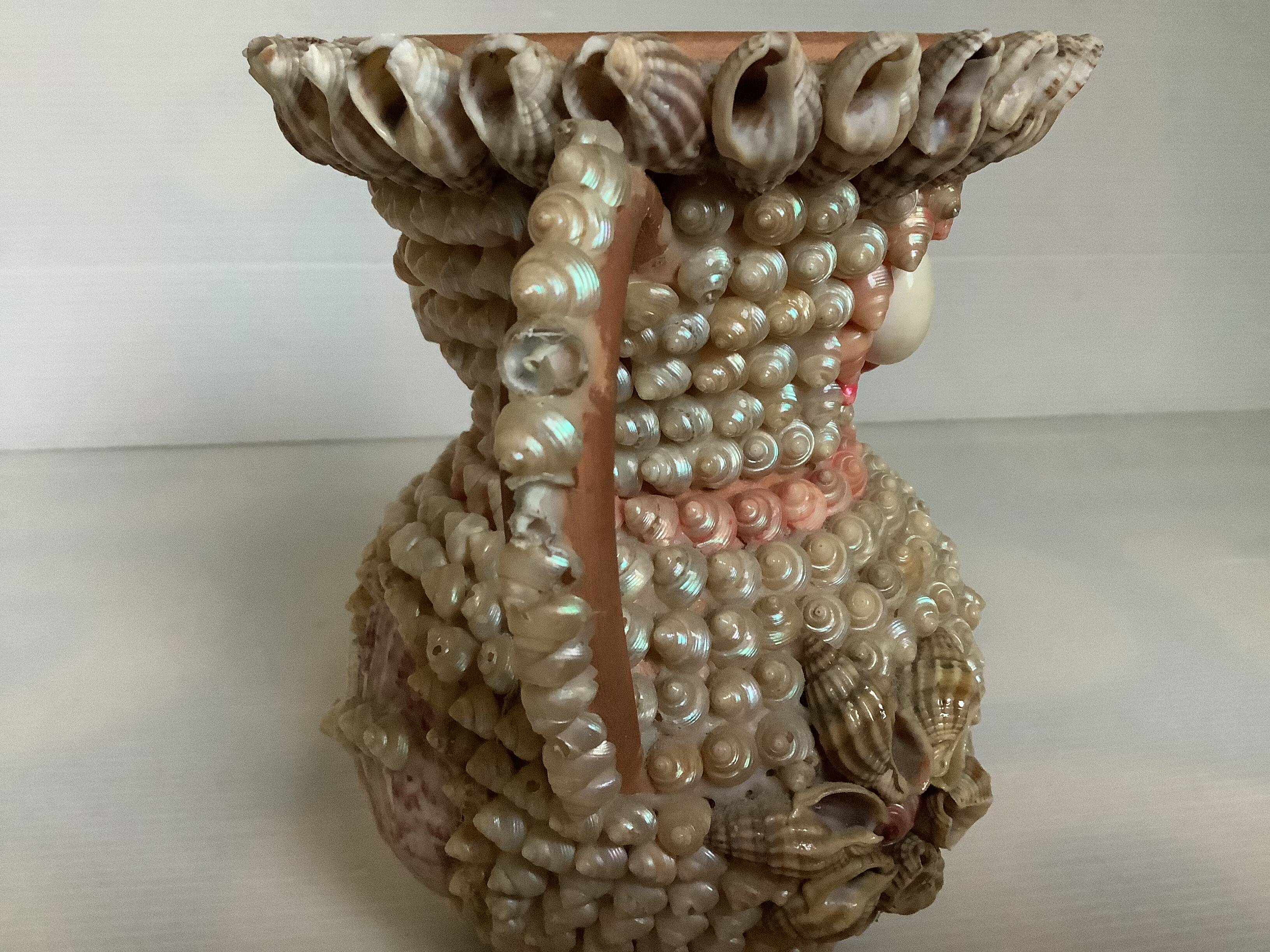 Shell vase folk art