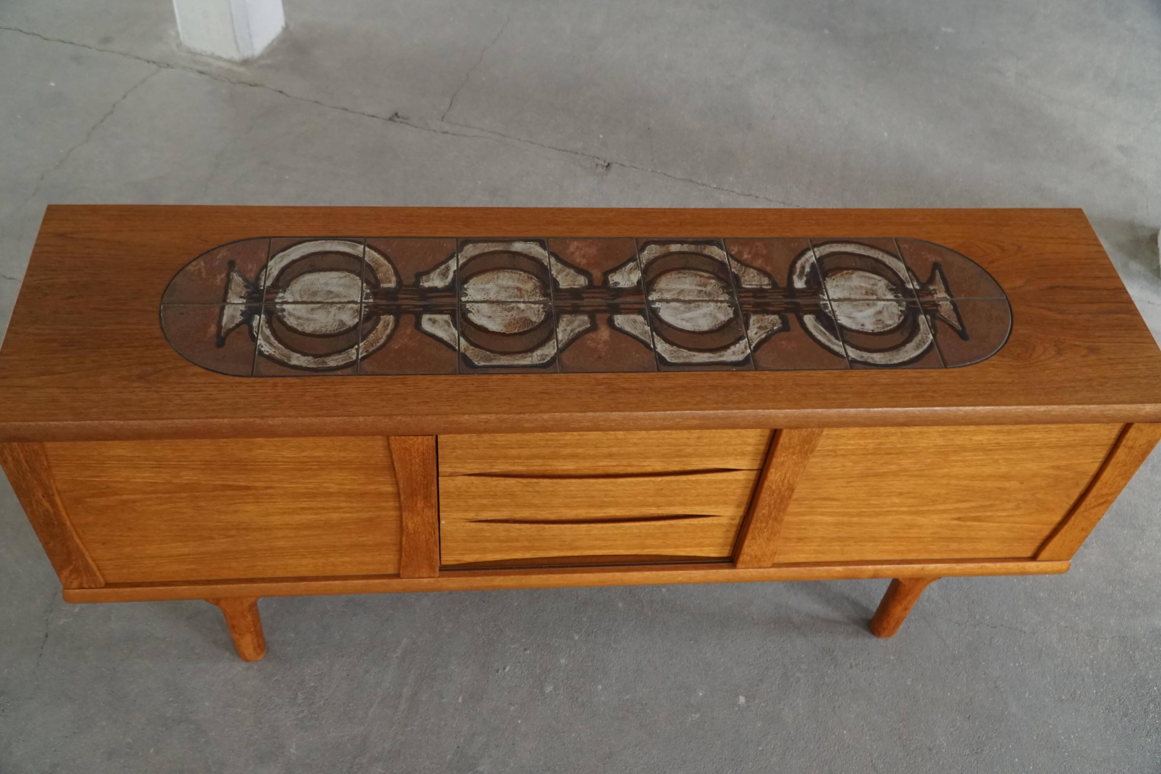 Hansen & Pedersen, independent teak credenza from mid-century modern, 1960s.