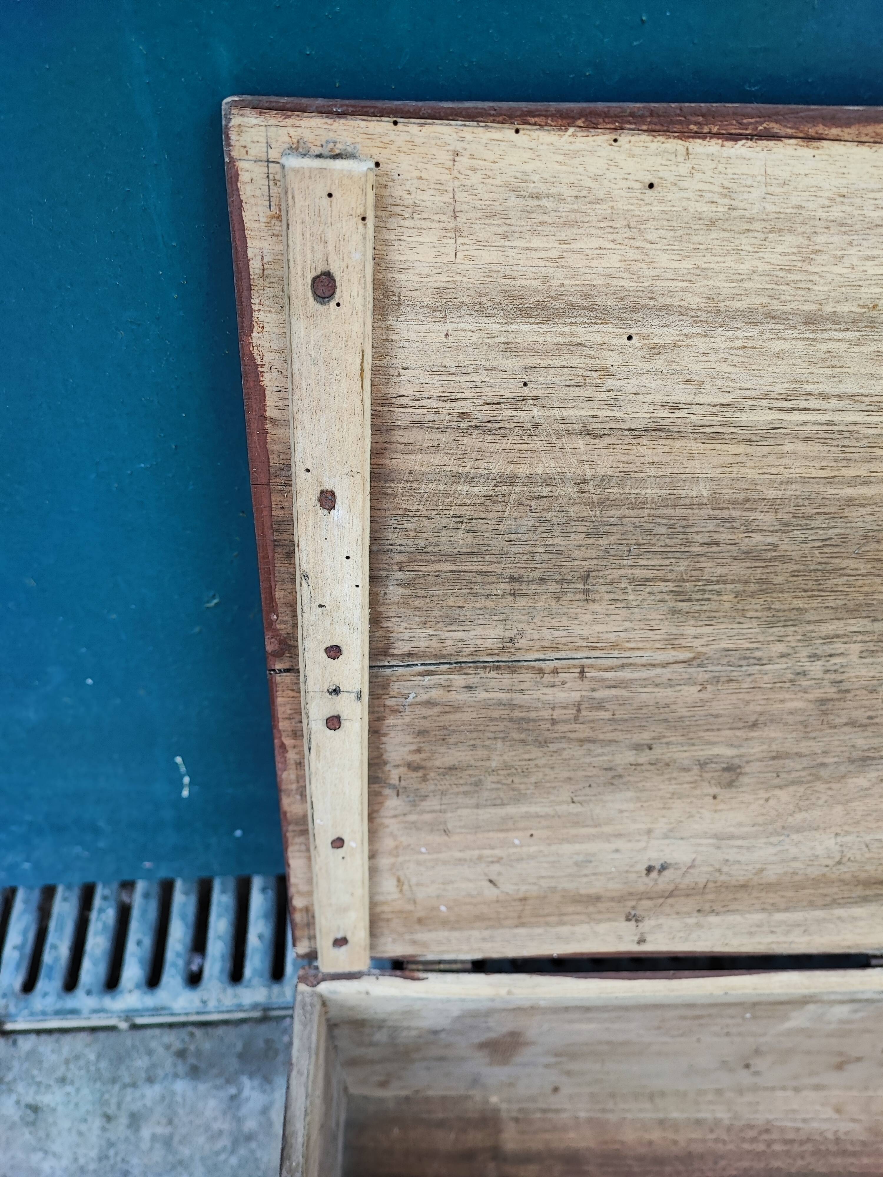 Wooden travel trunk chest