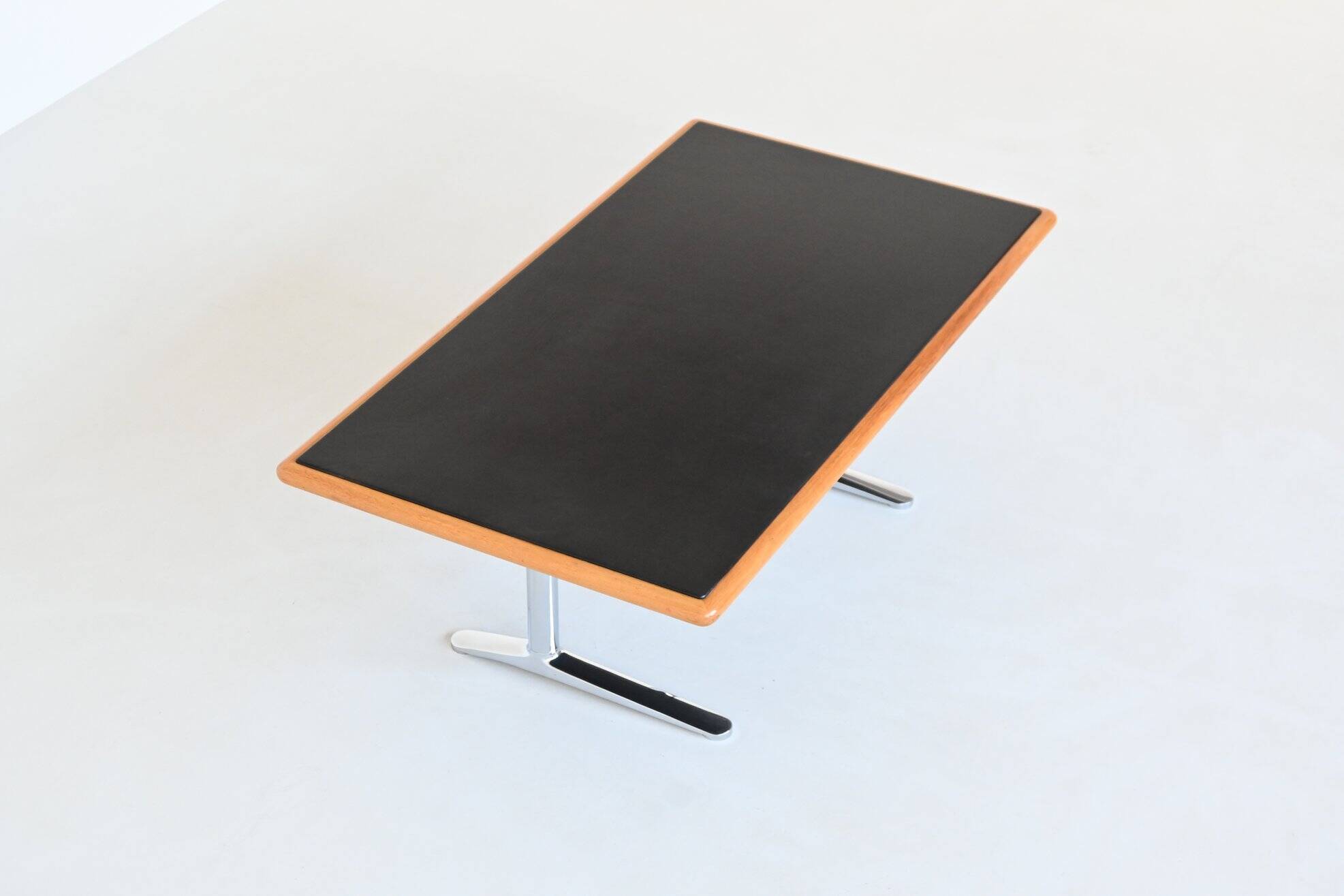 Warren Platner writing desk leather and oak Knoll United States 1970