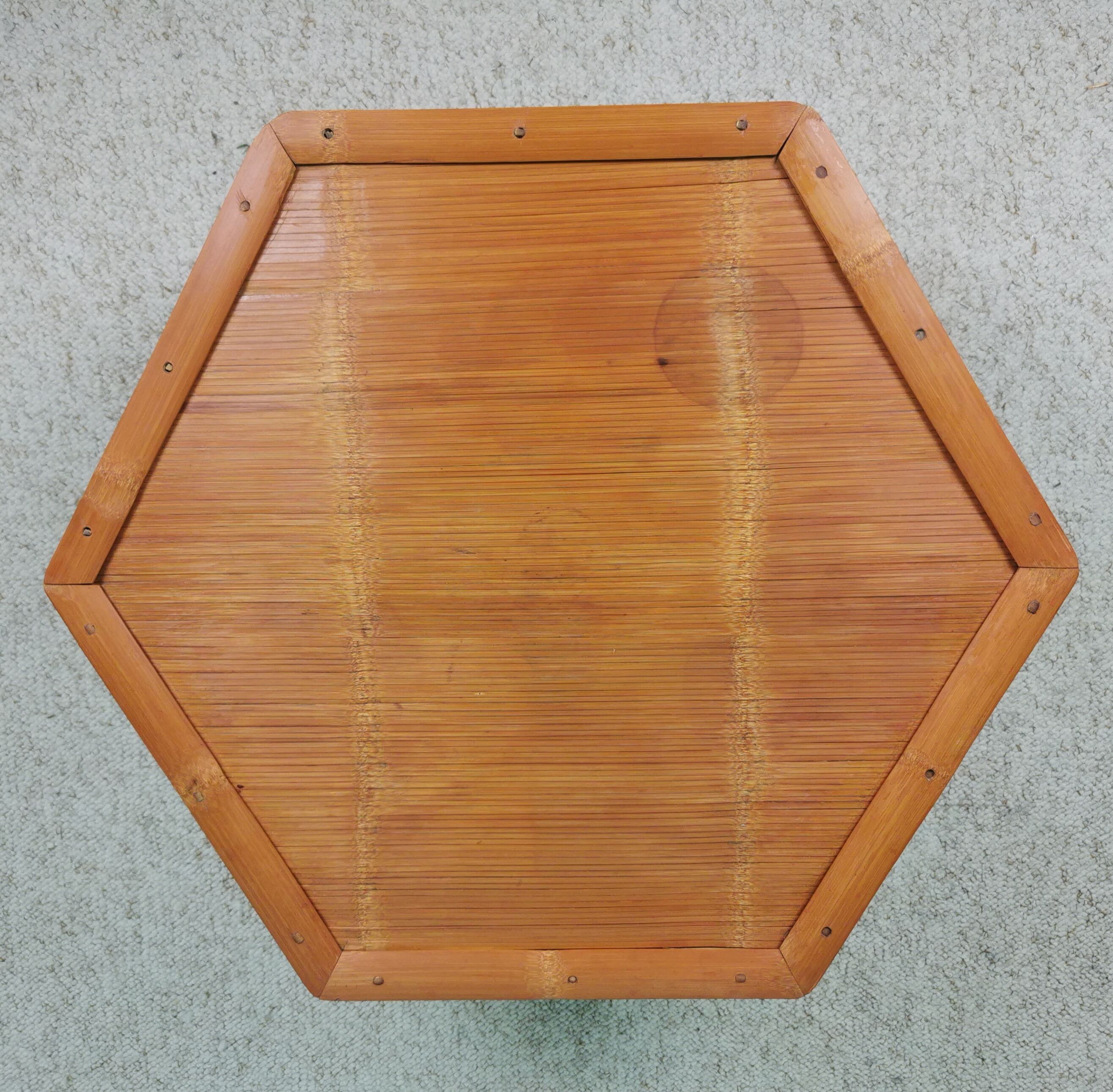 Set of 2 bamboo coffee tables