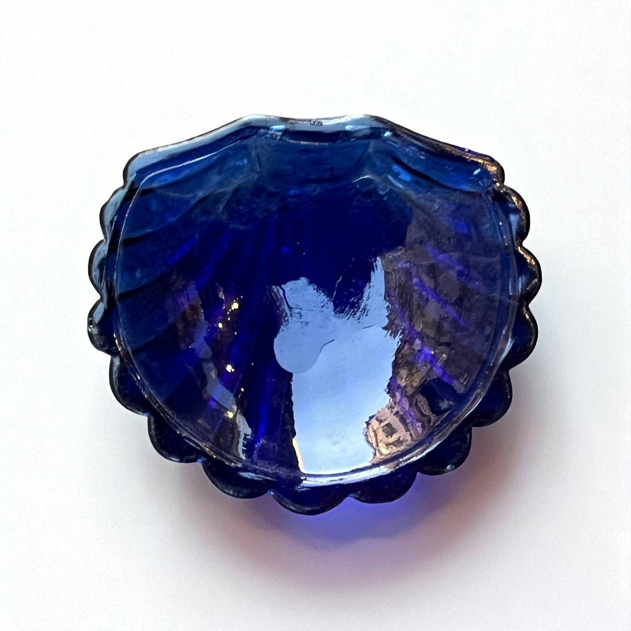 Scallop butter dish in stainless steel and blue glass - vintage 1970