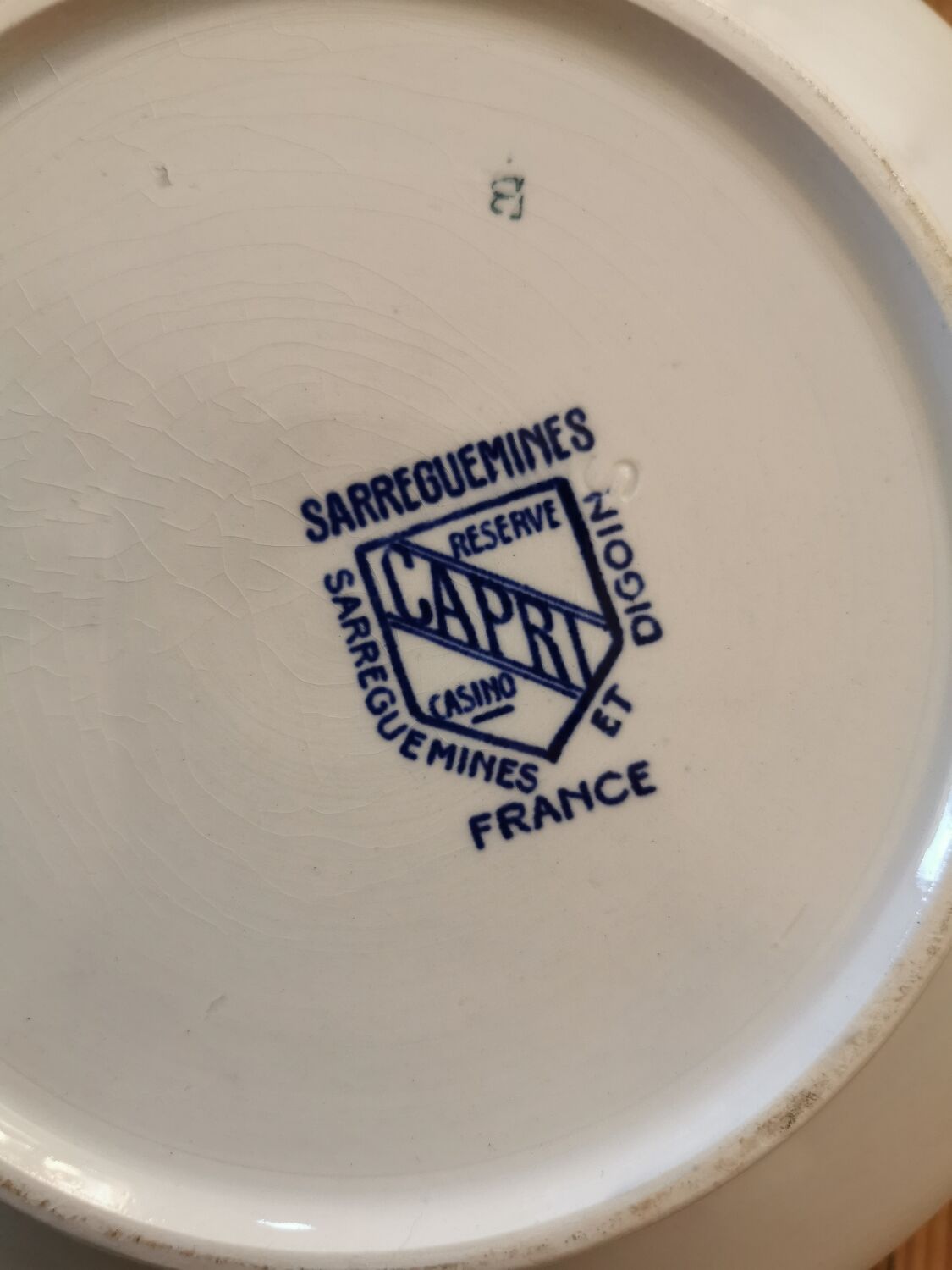 Vintage tureen Sarreguemines and Digoin, Capri