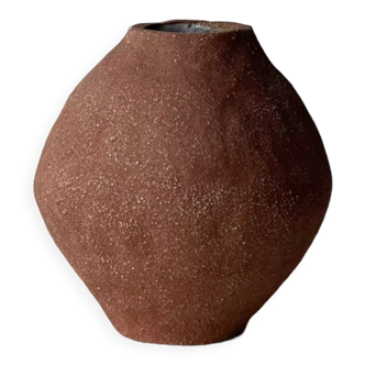 Vase boule terracotta, Tram Gomsu