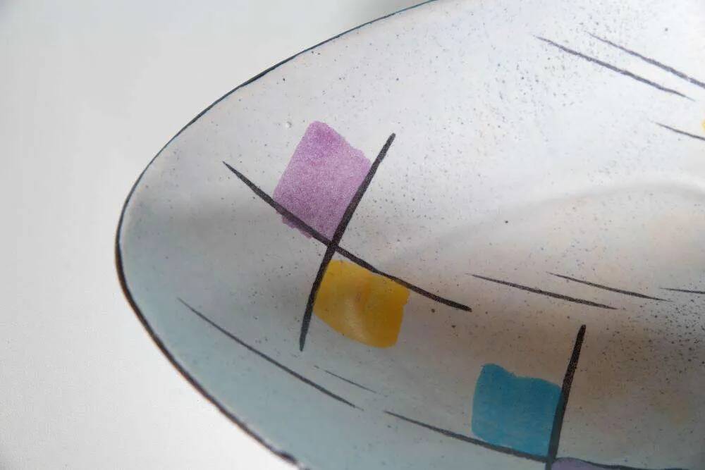 Art Deco bonbonnière from West Germany in ceramic, vintage.