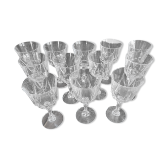 Set of 12 white wine glasses in chiseled crystal