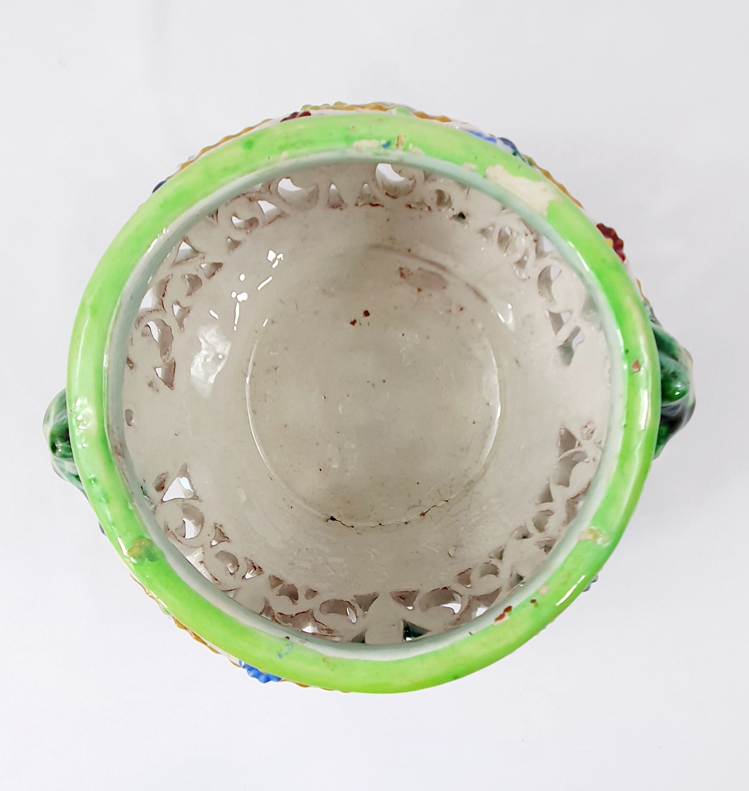 Openwork slurry pot cover in early XXTH Italy