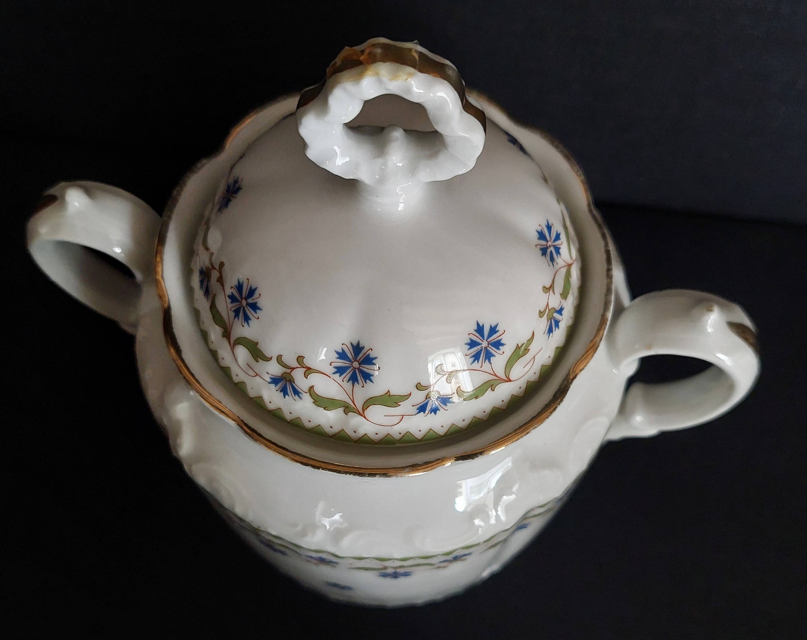 Sugar bowl decorated with cornflowers Limoges first half of the 20th century