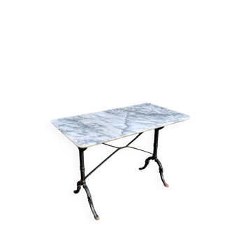 Grey marble bistro table with black cast iron ☐ 110 x 60 cm