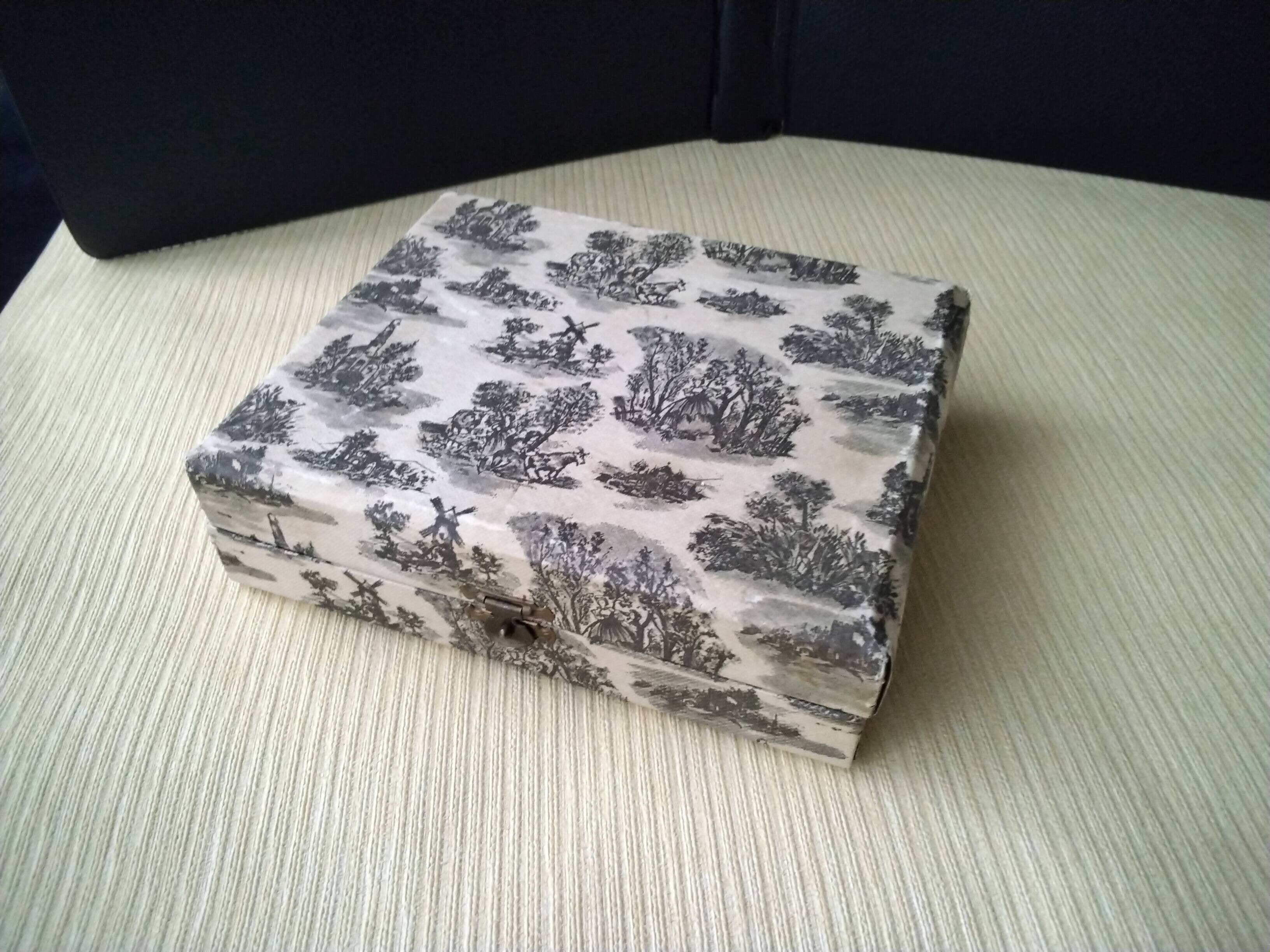 Set of 12 silver-plated metal teaspoons 18G