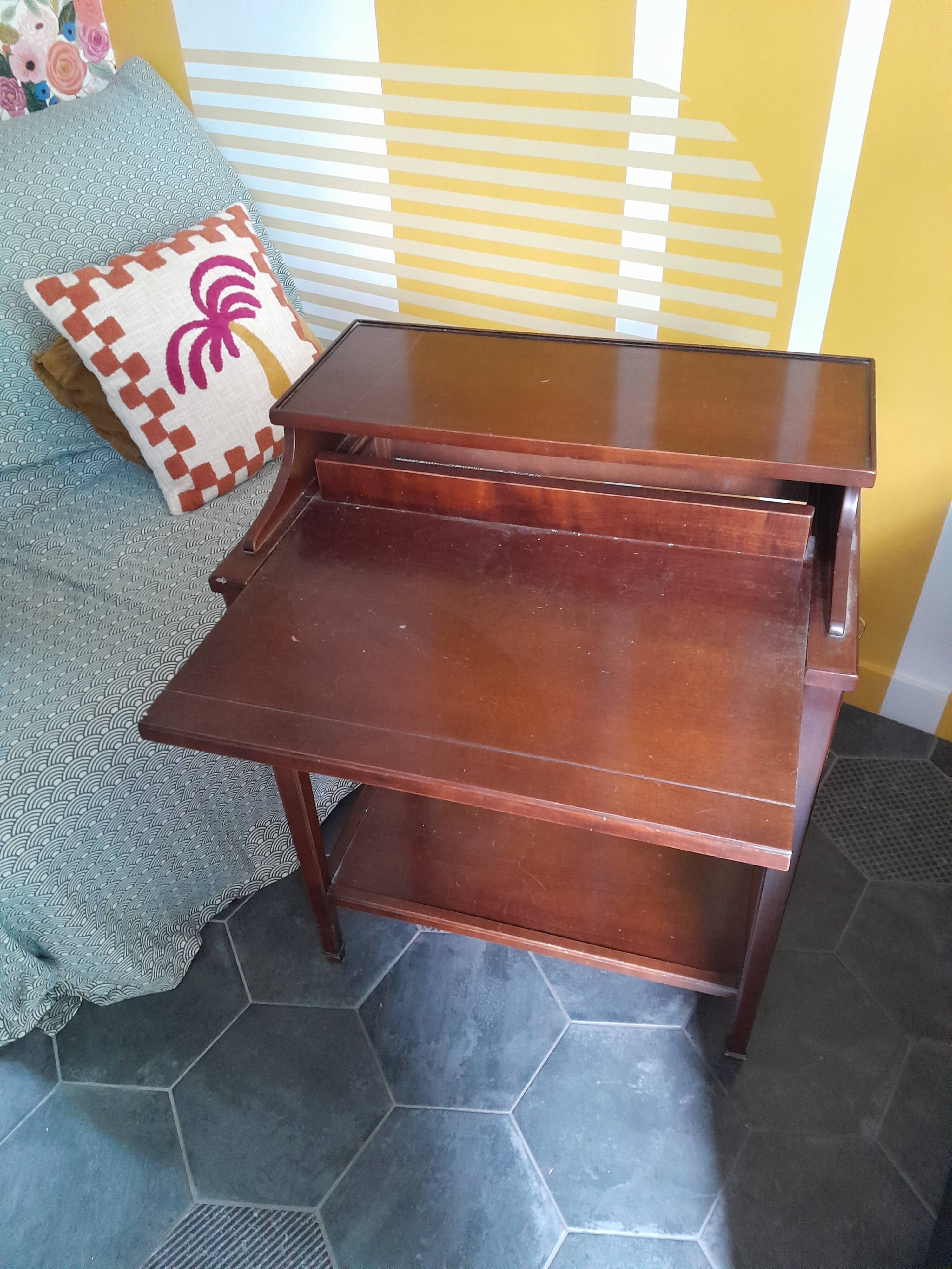 Bureau d’appoint vintage en bois massif – Ateliers Berniolles (Réf. 386)
