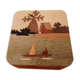 Boite marquetée
