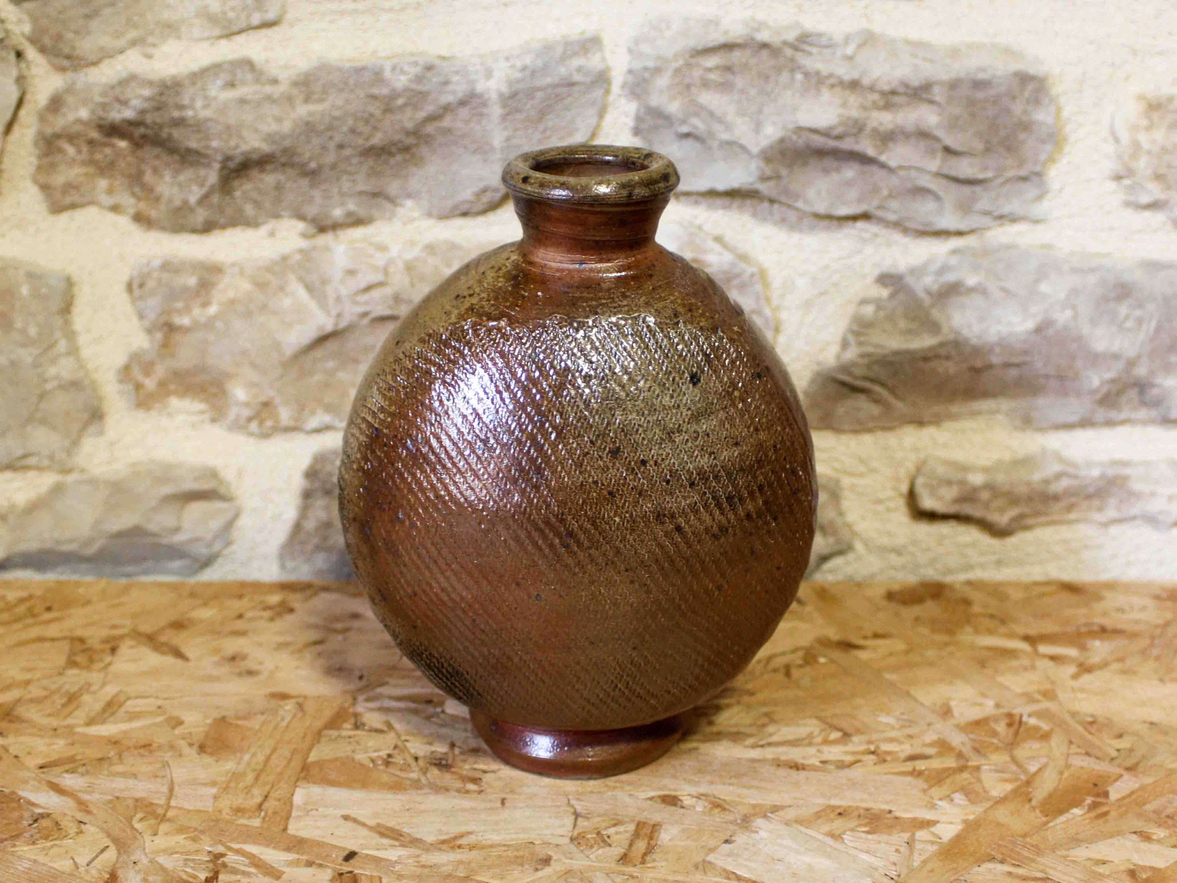 Flat stoneware vase, La Borne type