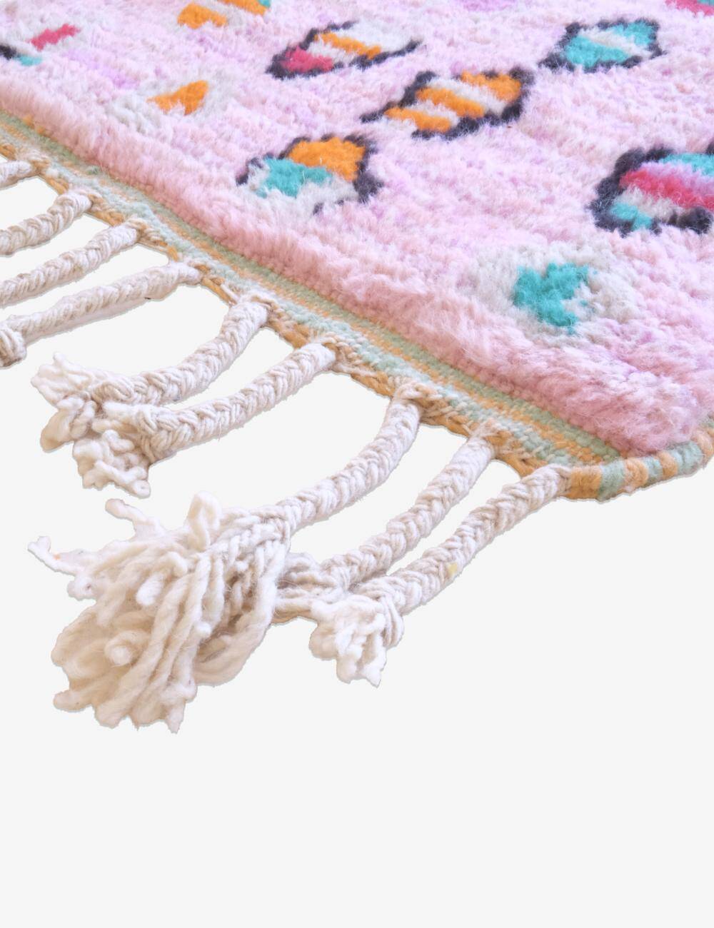 Pink Berber Rug - 153 x 67 cm