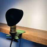 Clip-on mushroom lamp