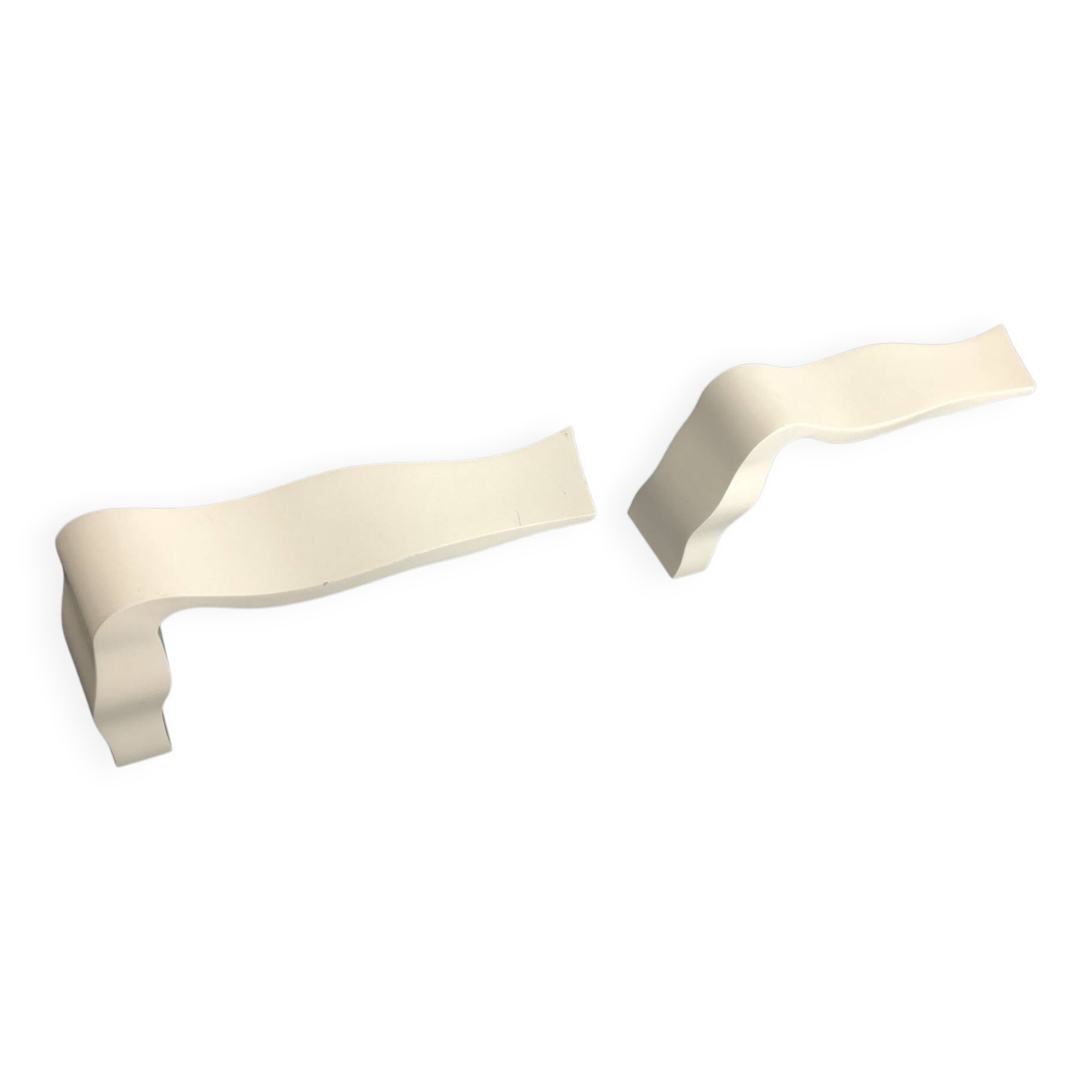 Pair of Italian wall lights Fontana Arte Yves white 2008