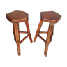 2 stools bar