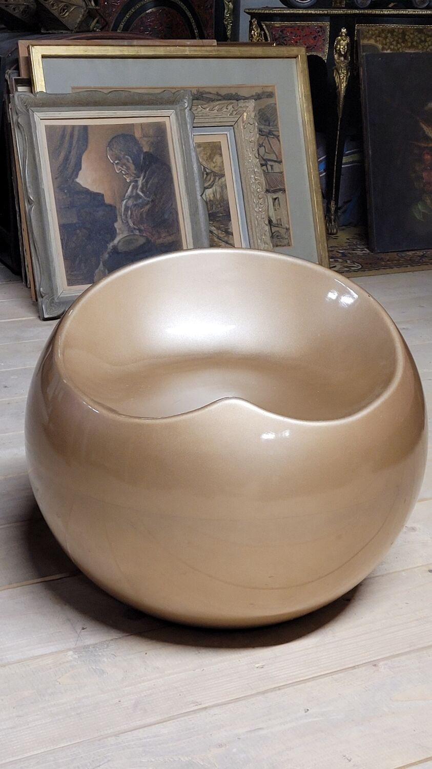 Ball chair stool design