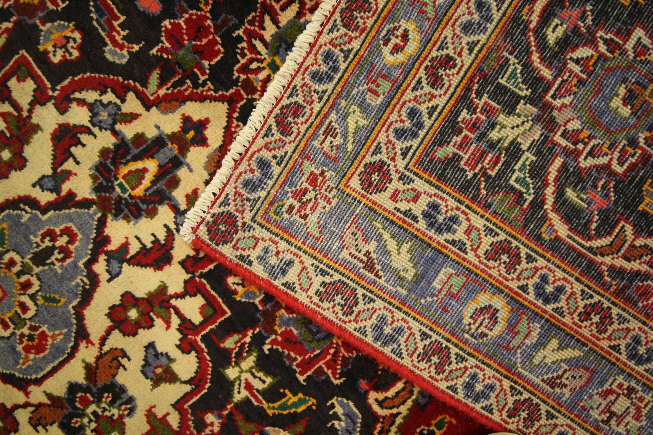 Tapis persan vintage traditionnel