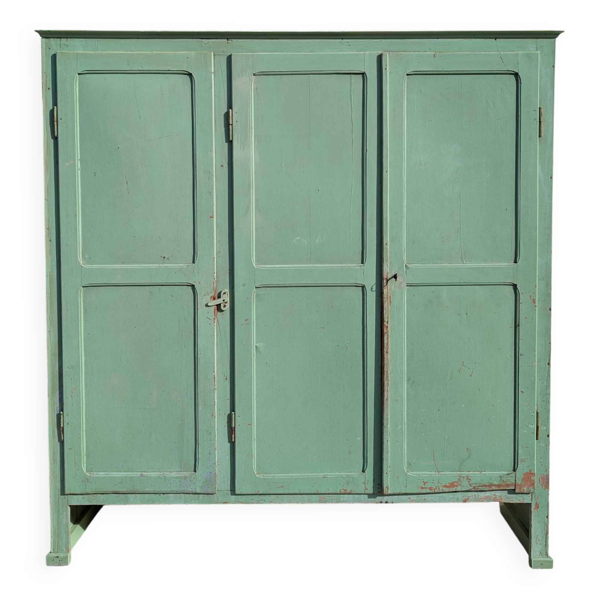 Workshop cabinet with 3 doors