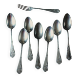 Un lot couverts métal fleuris cuillères à soupe + fourchette