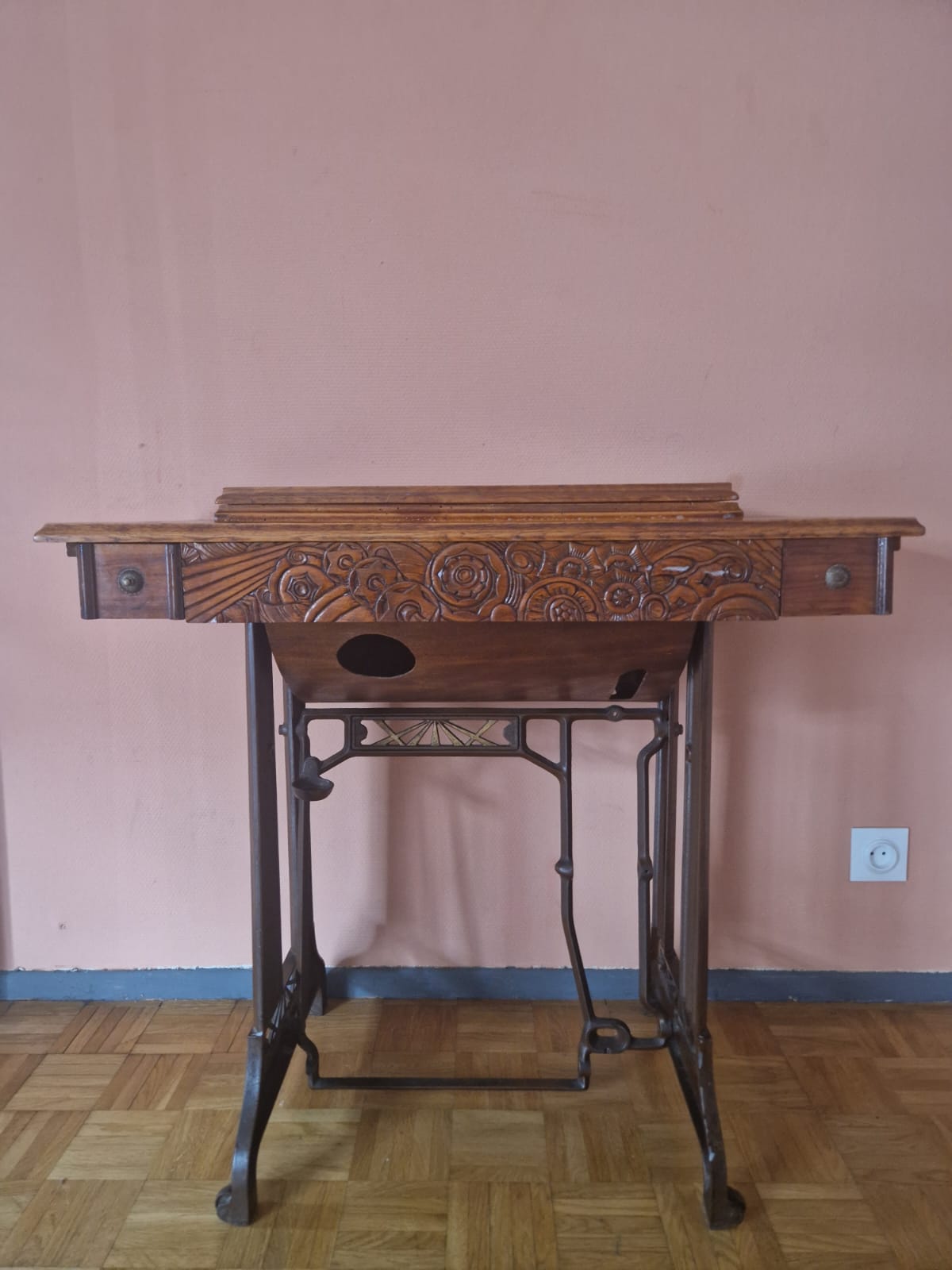 Sewing machine table