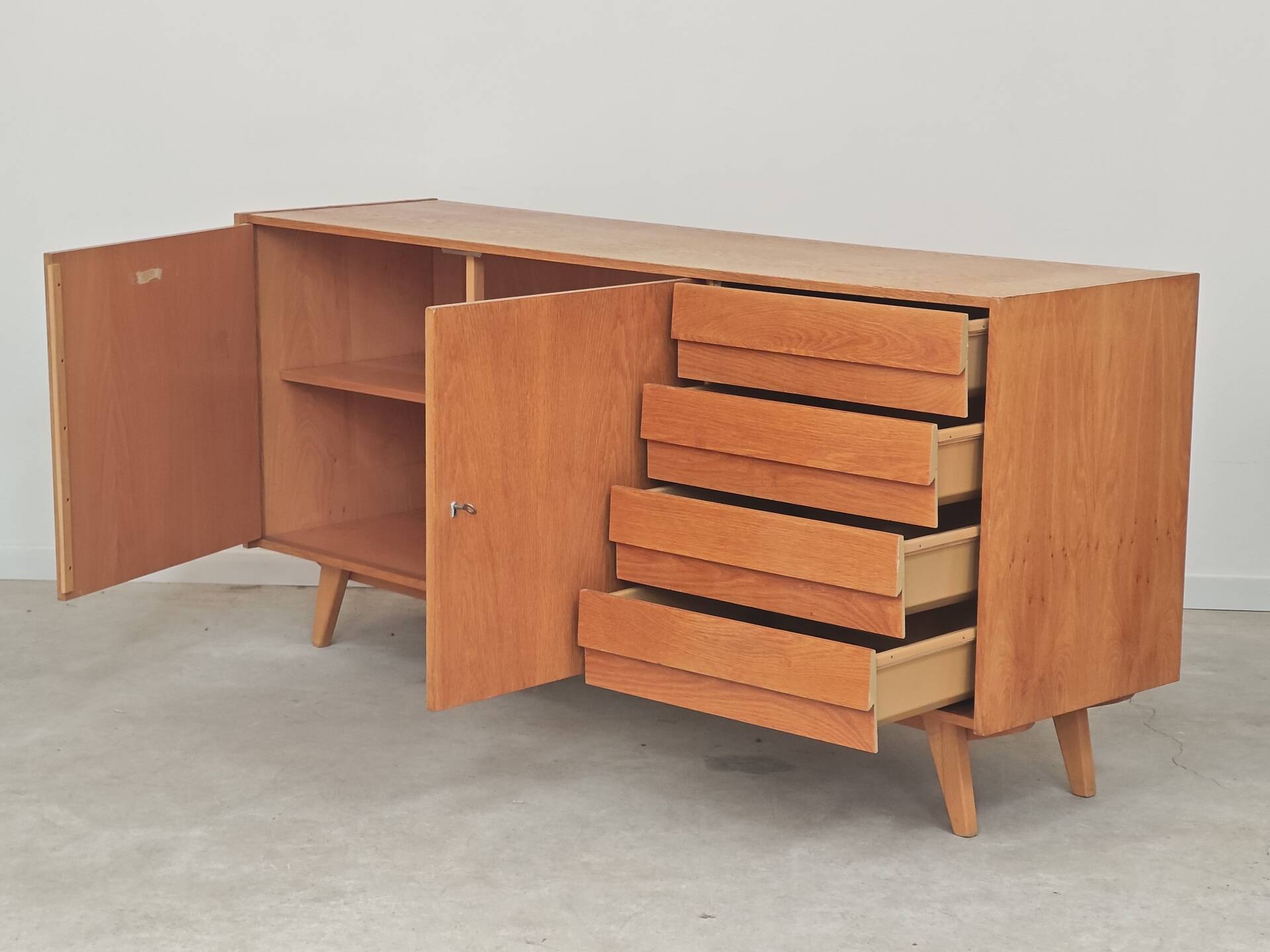 Enfilade U460 light wood by Jiri Jiroutek for Interier Praha 1960