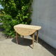 Foldable roundtable