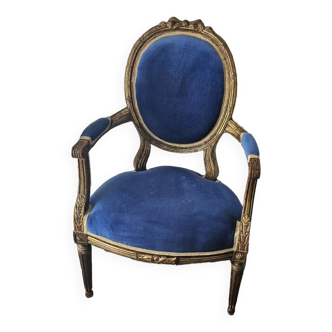 Fauteuil bleu médaillon style Louis XVI
