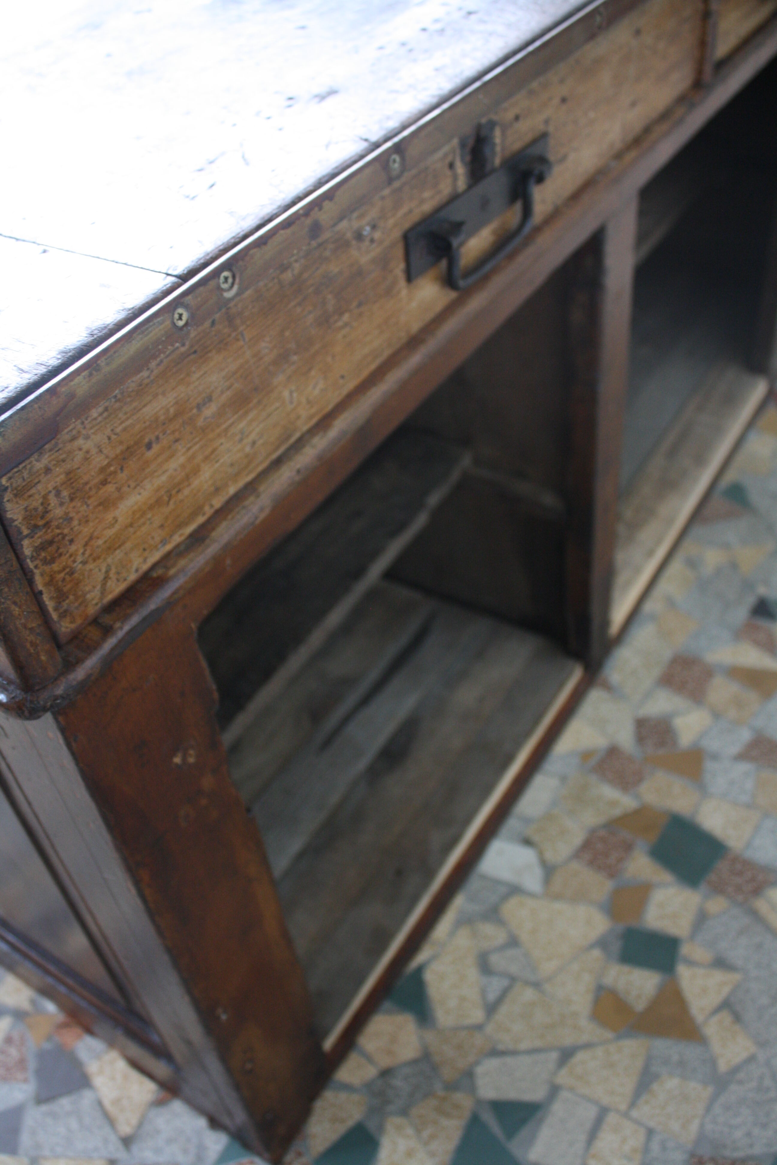 Former trade counter