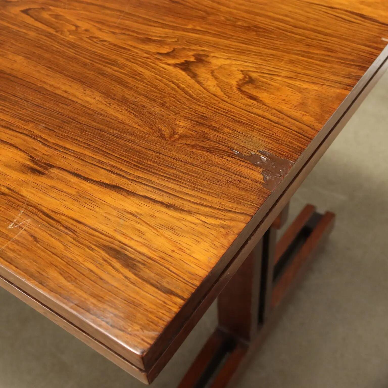 Bureau d’écriture vintage en placage de bois exotique, design, Italie, années 1960