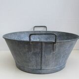 Zinc basin, old