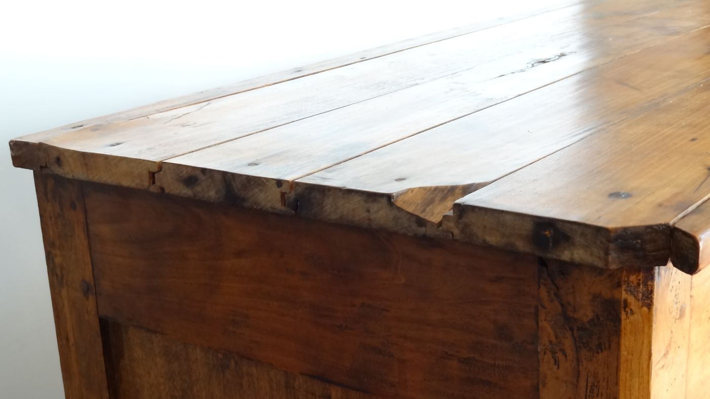 155 x 105 cm low-door buffet