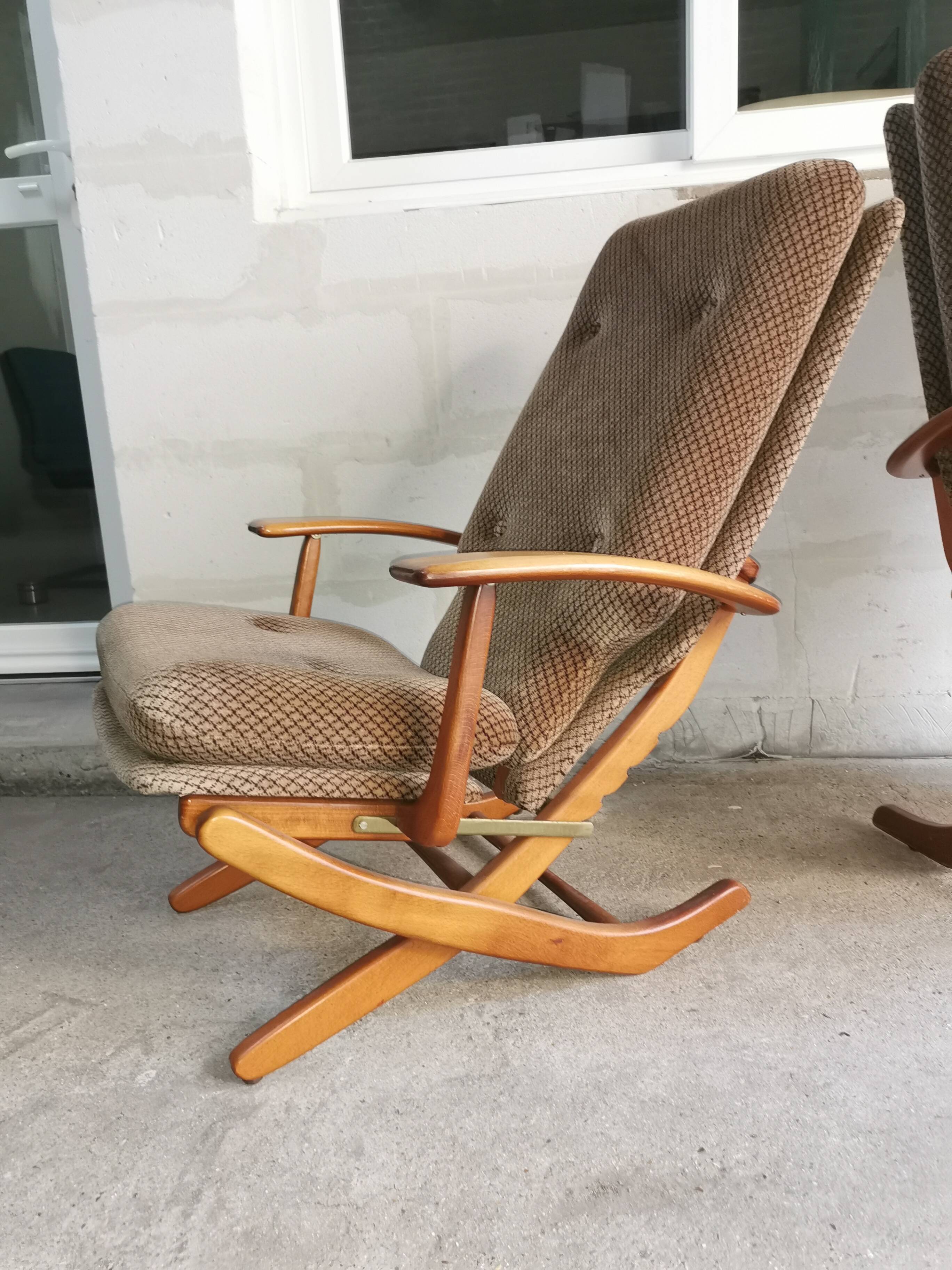 Pair of vintage Scandinavian style relaxation armchairs, adjustable tilt