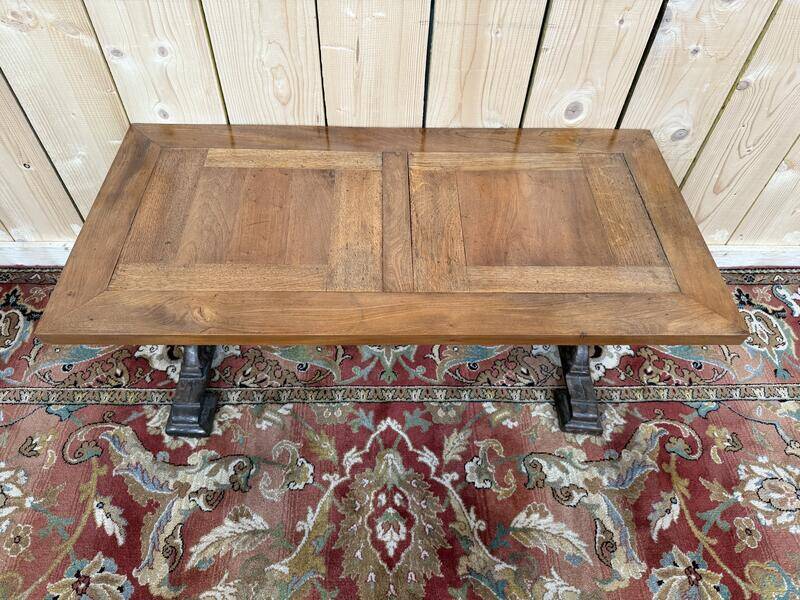 Table basse pieds fonte et plateau bois parquet