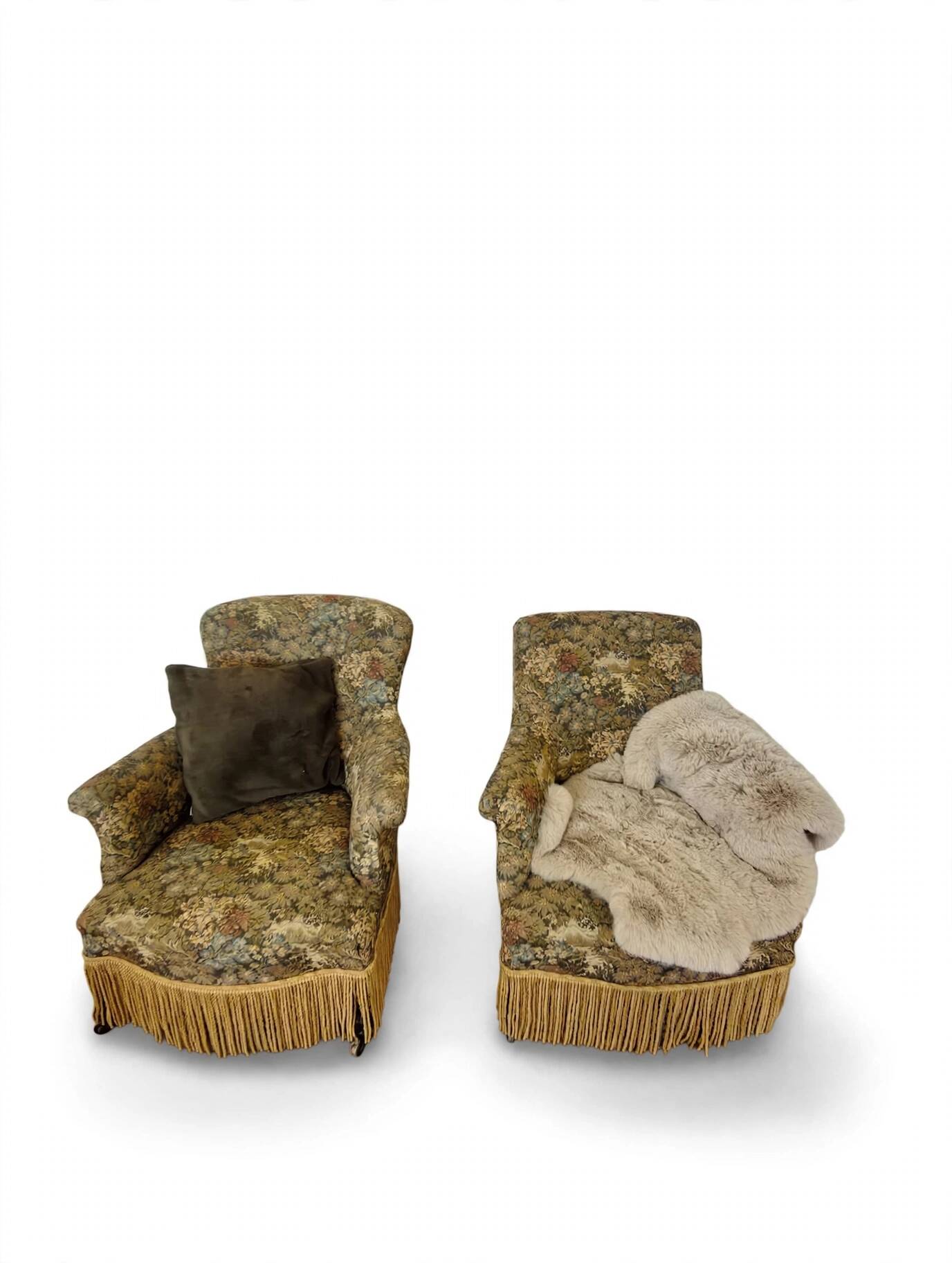Pair of crapaud armchairs, antique floral upholstery, Napoléon III period.
