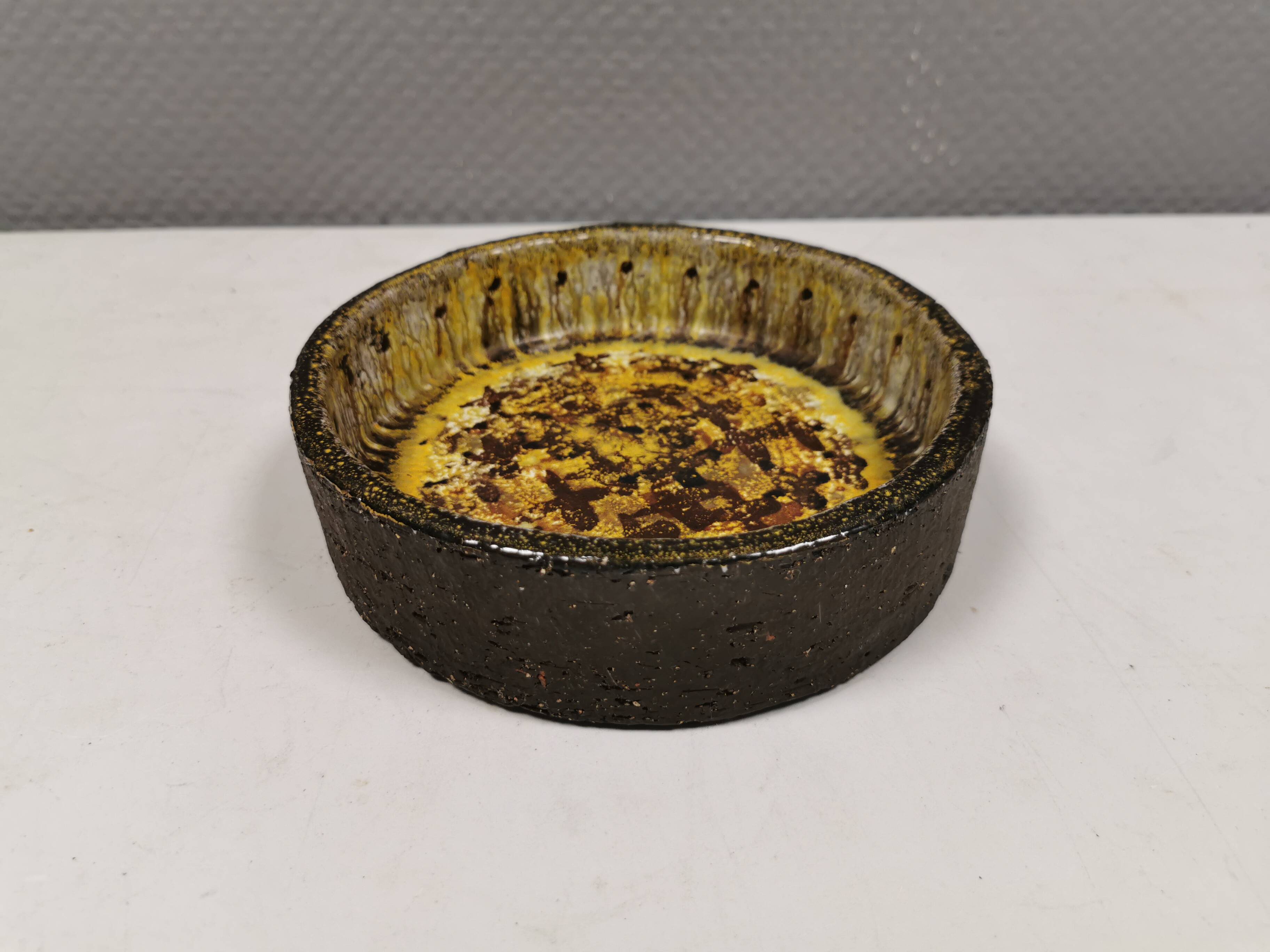 Ceramic ashtray/bowl, 1970-80s Denmark.