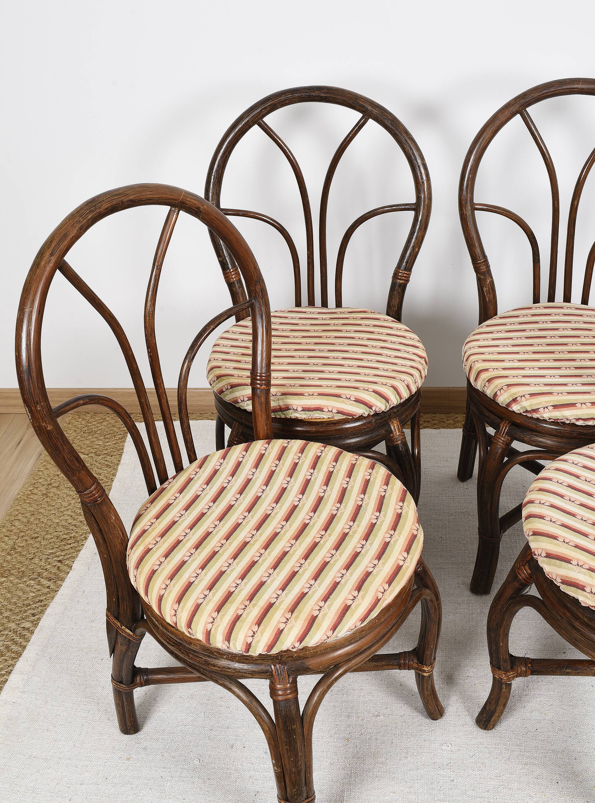 Set of 4 turned wicker chairs, vintage.