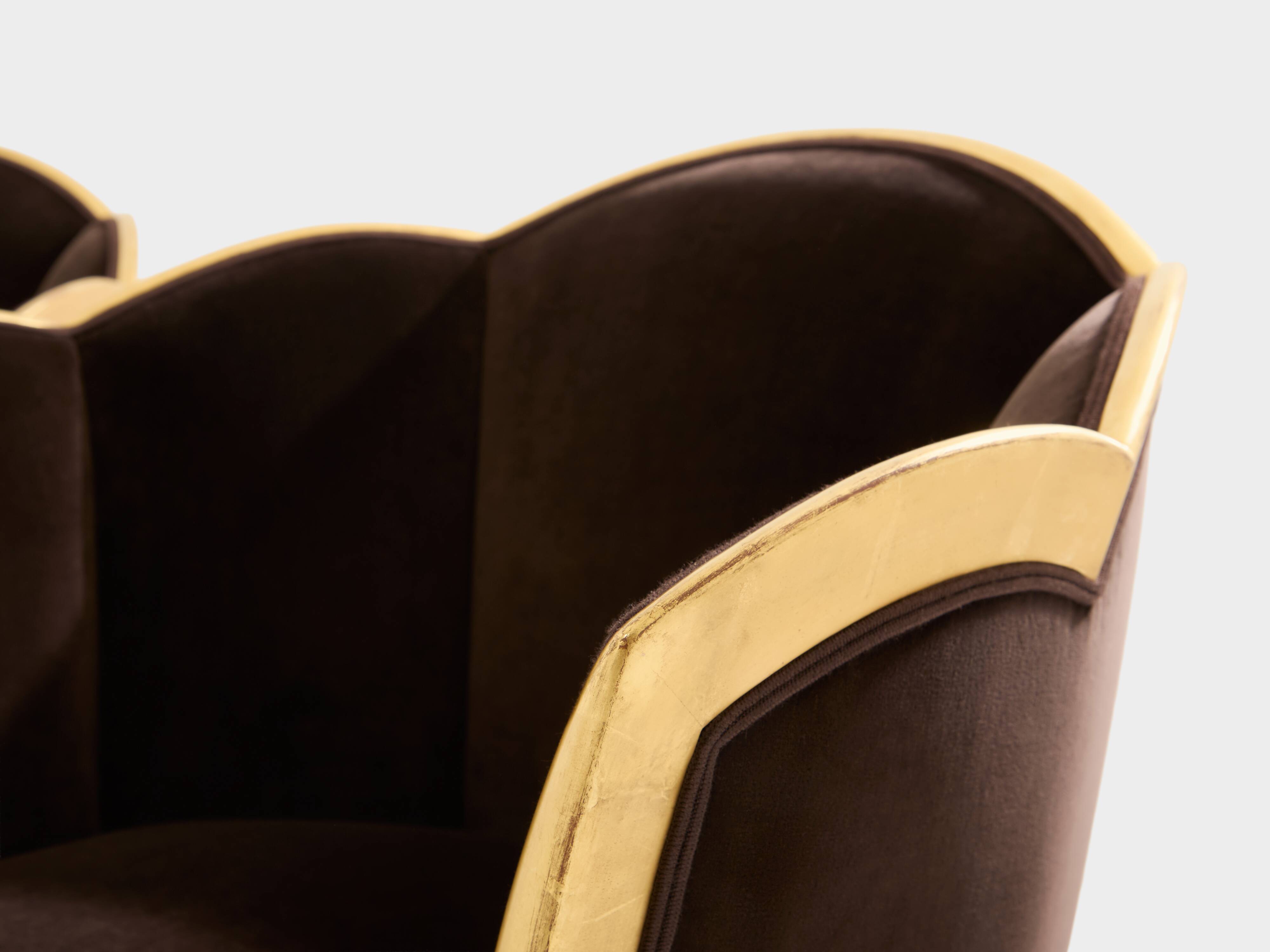 Maurice Dufrène pair of armchairs, gilded wood, brown velvet, 1925.