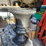 Vase medicis en fonte