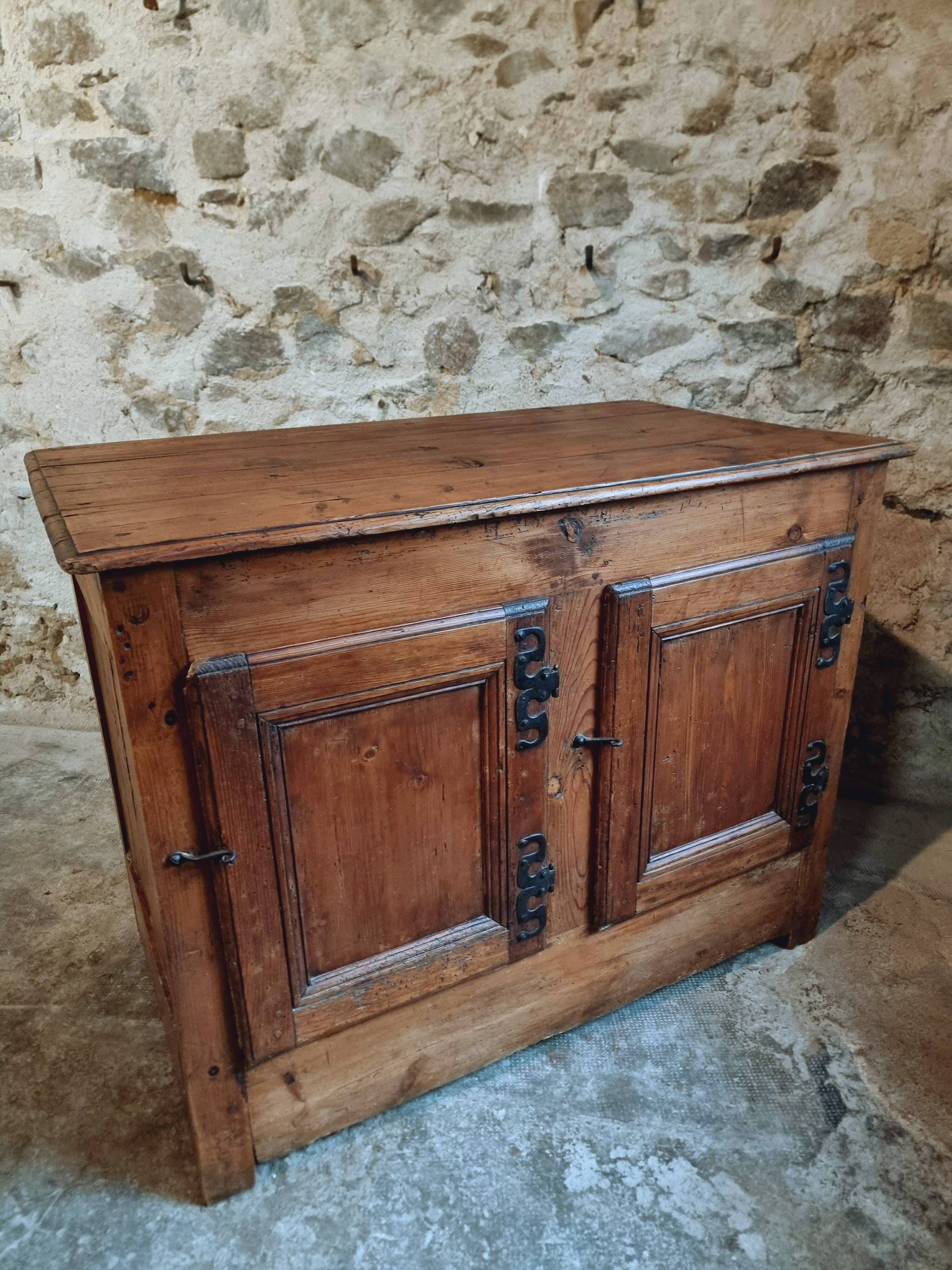 Antique Louis XVI sideboard – 18th century – Solid pine kitchen island – 1