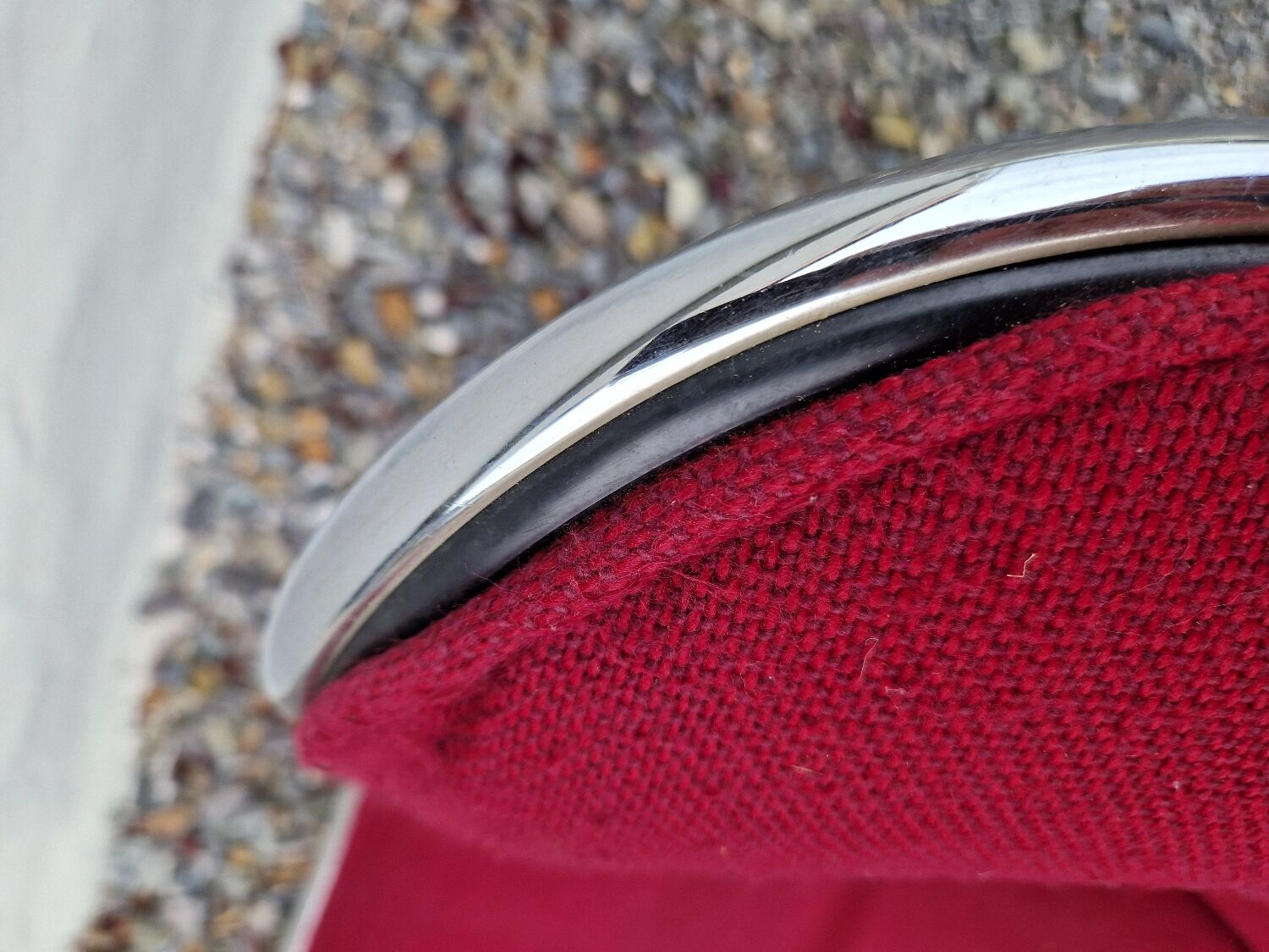 Charles Pollock swivel chair for Knoll