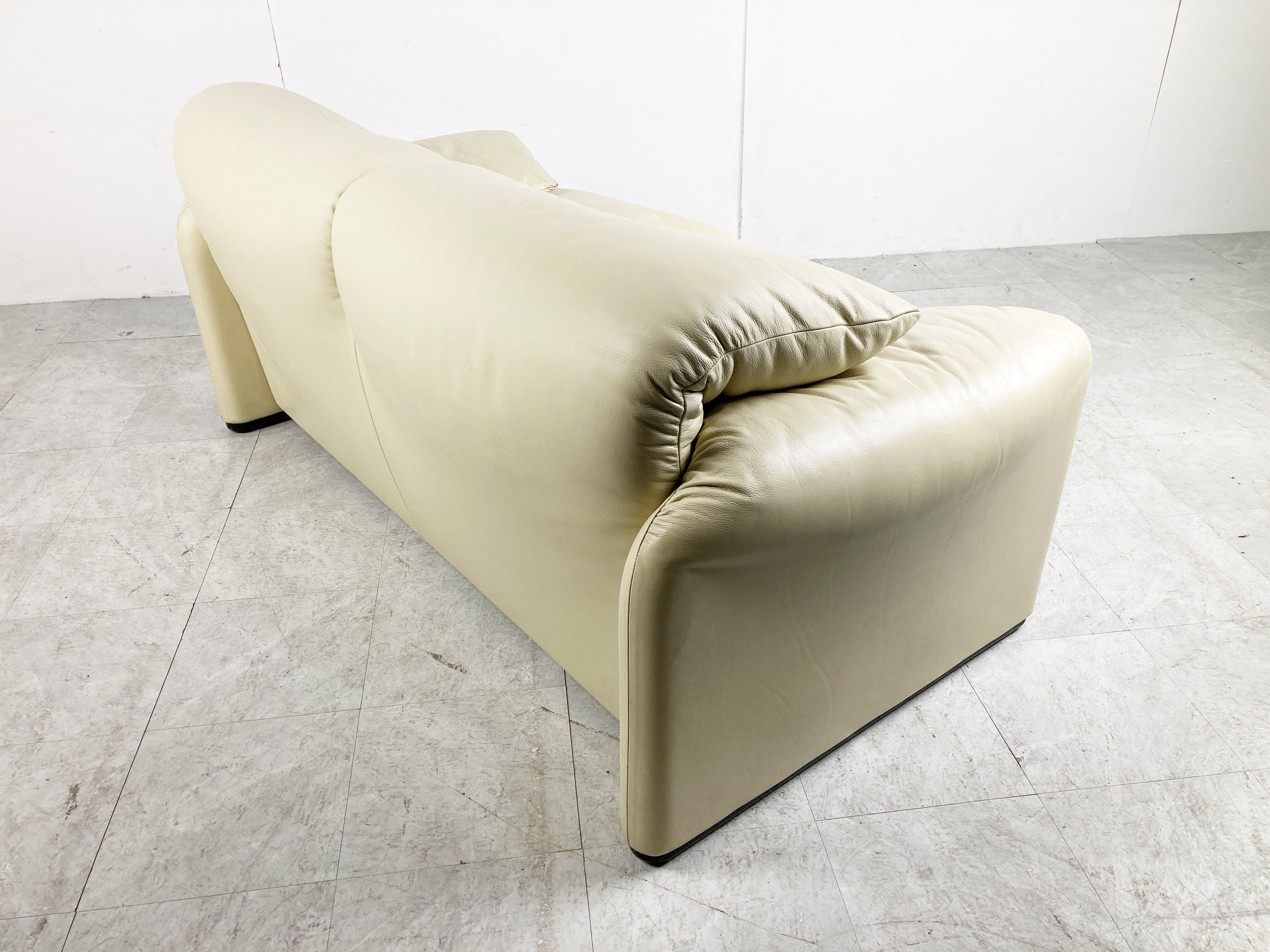 Leather Maralunga sofa by Vico Magistretti for Cassina