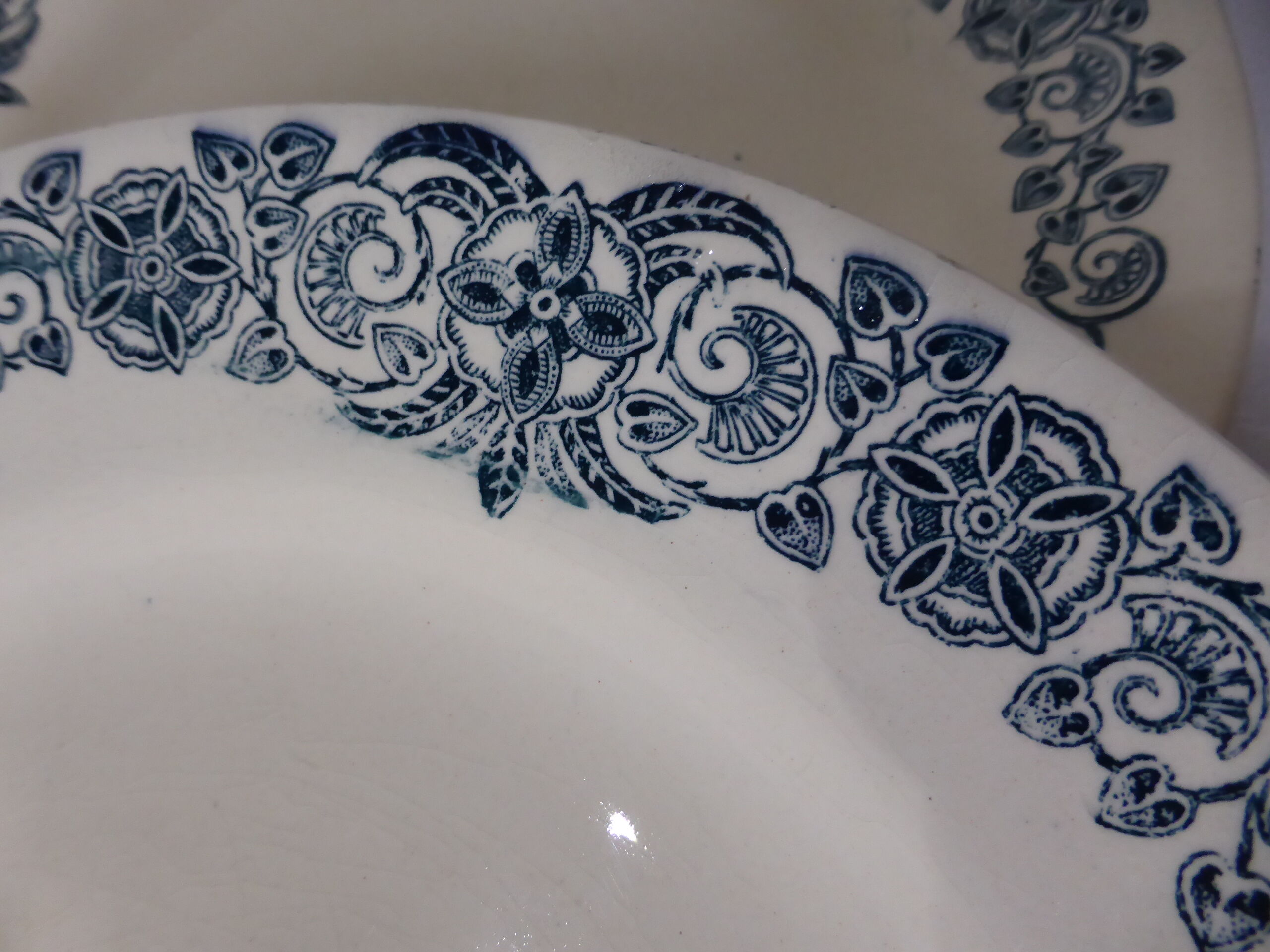 4 vintage flat plates in iron earth from Longchamp model Alesia 211208