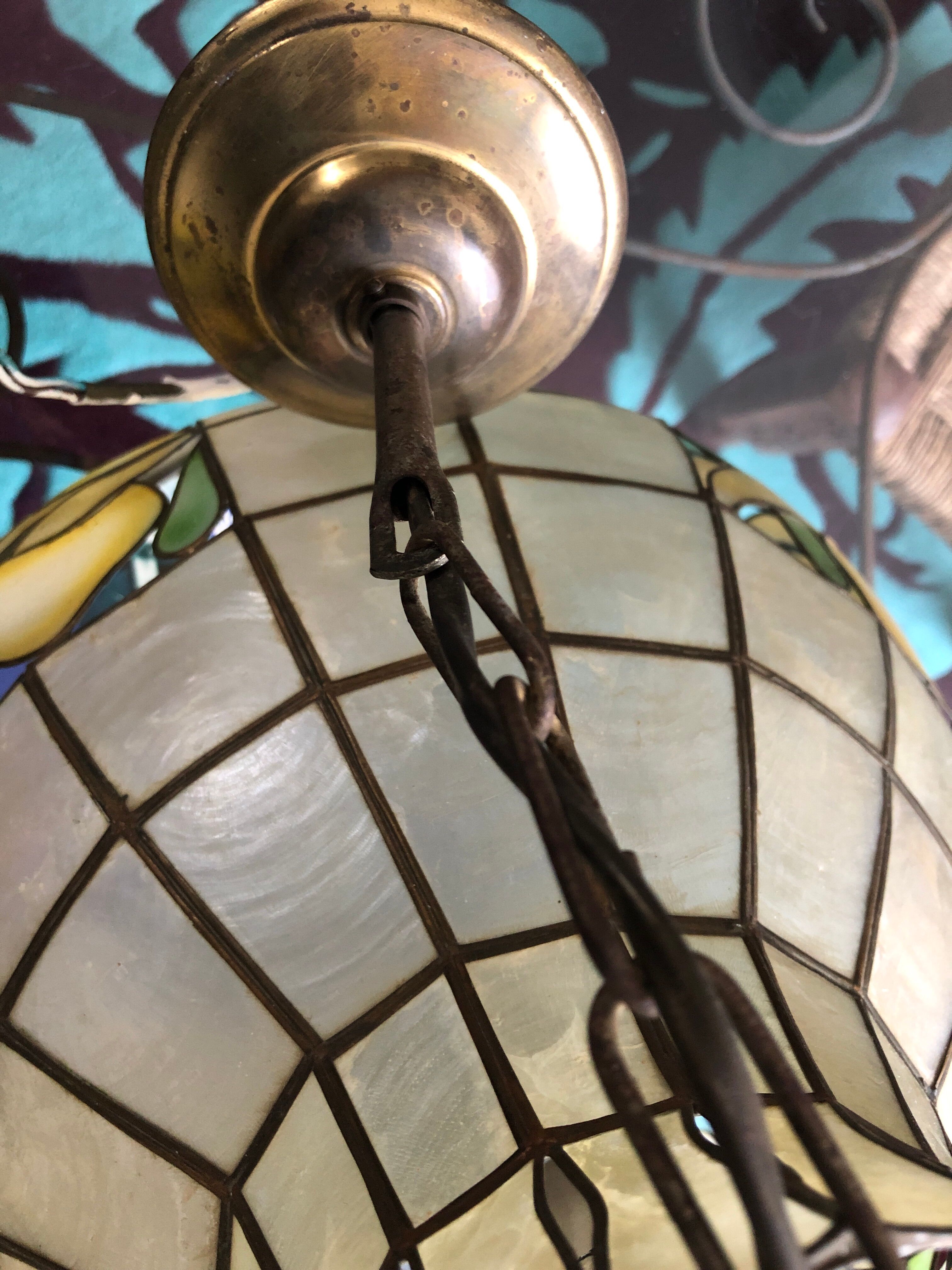 Mother-of-pearl hanging lamp