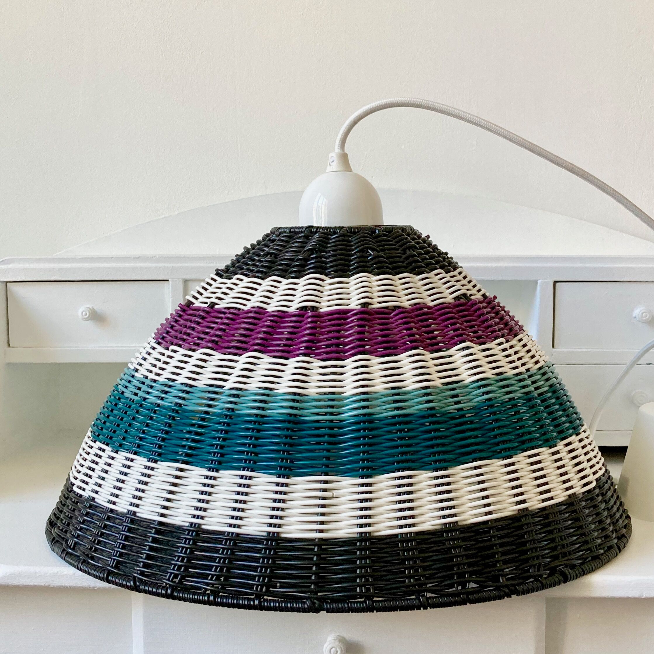 Scoubidou braided suspension